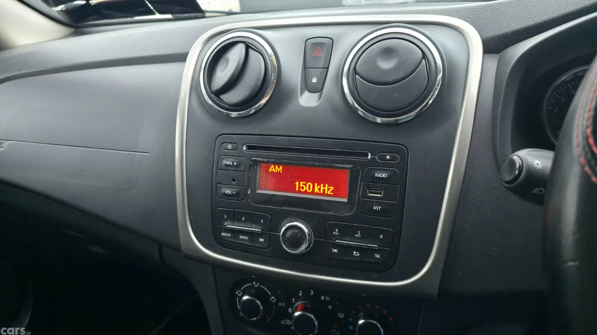 Dacia Sandero Stepway Hatchback, Diesel, 2016, Silver
