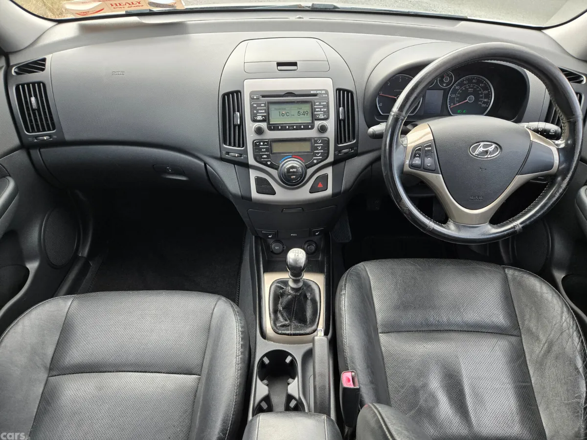 Hyundai i30 Hatchback, Diesel, 2008, Silver