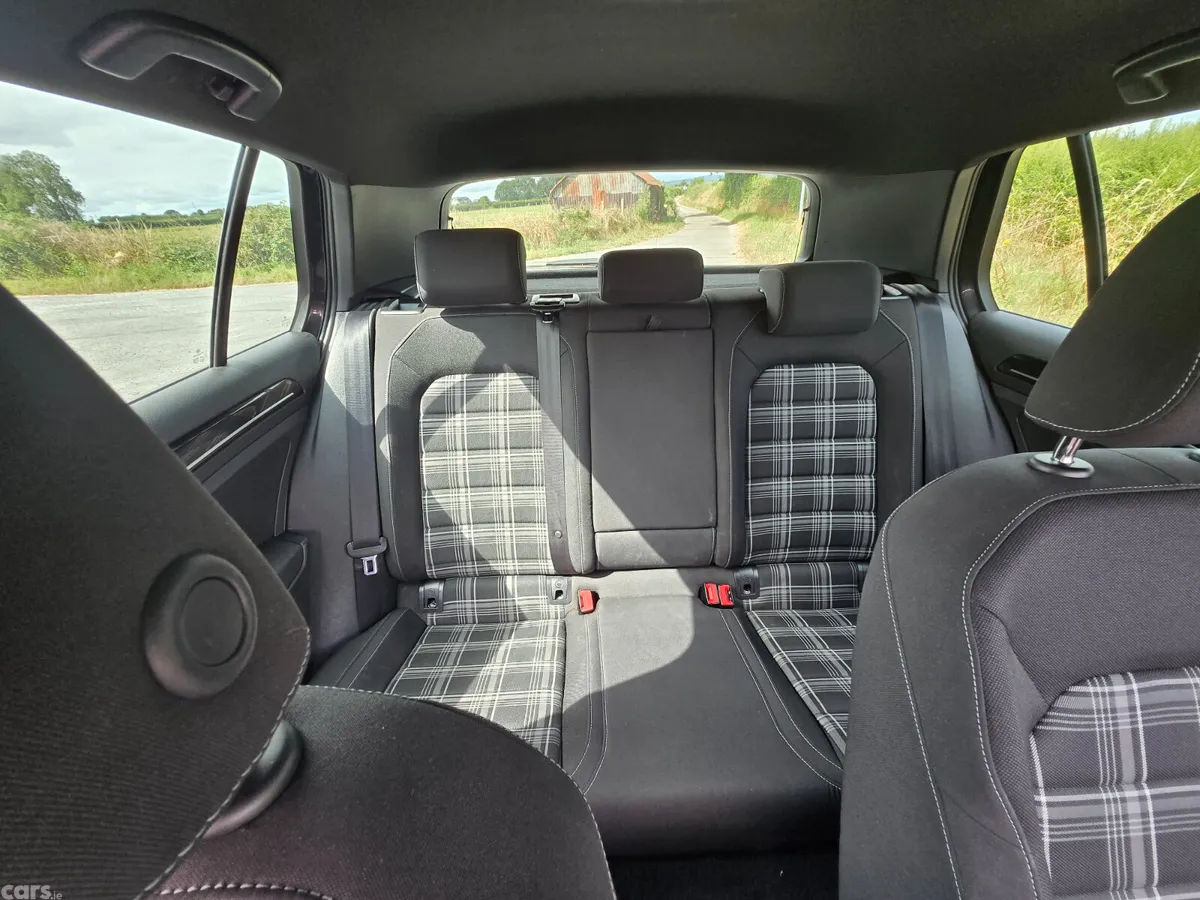Volkswagen Golf Estate, Diesel, 2015, Grey