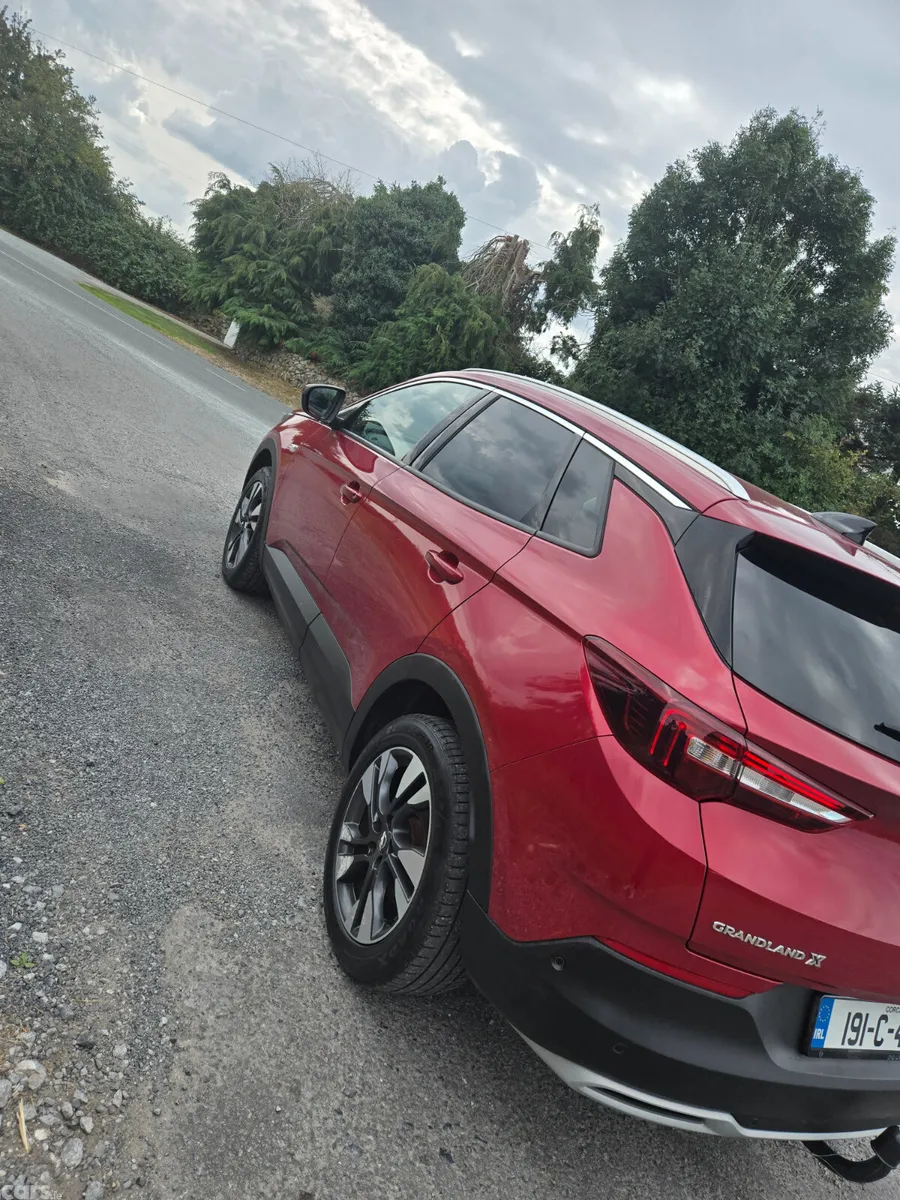 Opel Grandland X SUV, Diesel, 2019, Red