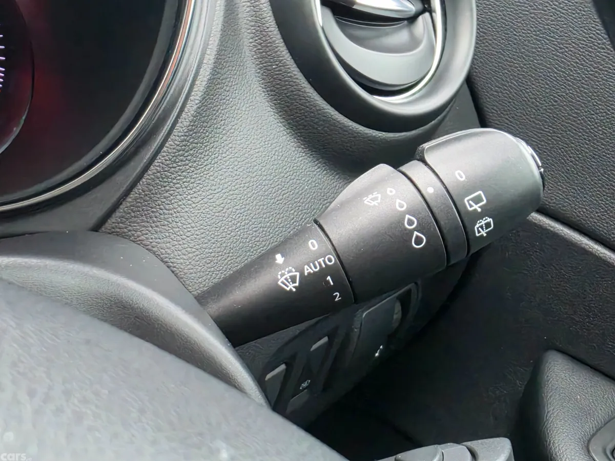 Renault Captur Hatchback, Diesel, 2017, Orange