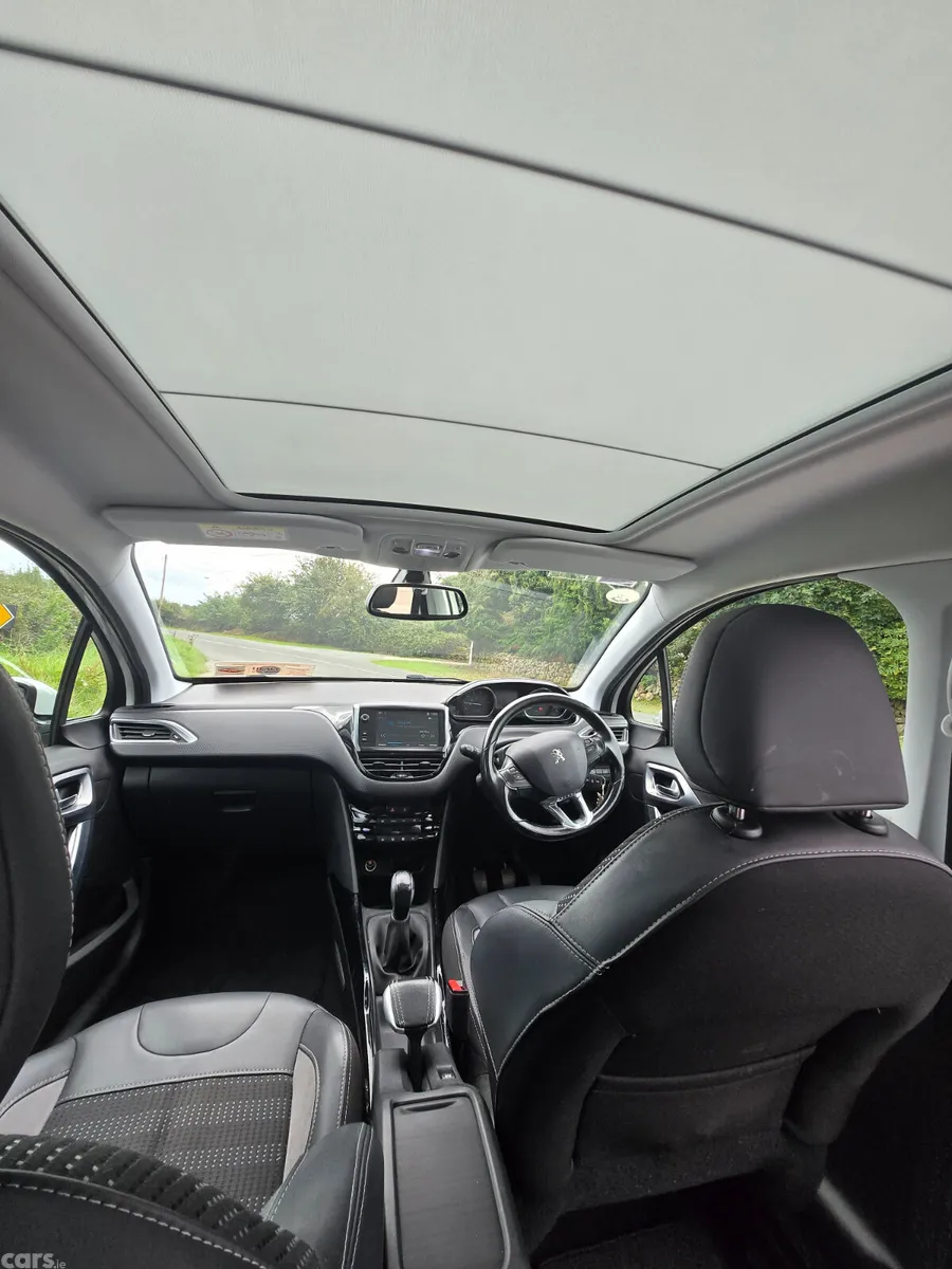 Peugeot 2008 Estate, Petrol, 2019, White