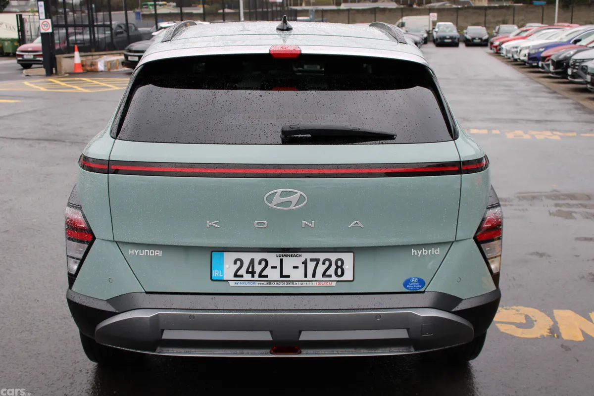 Hyundai KONA MPV, Petrol, 2024, Green