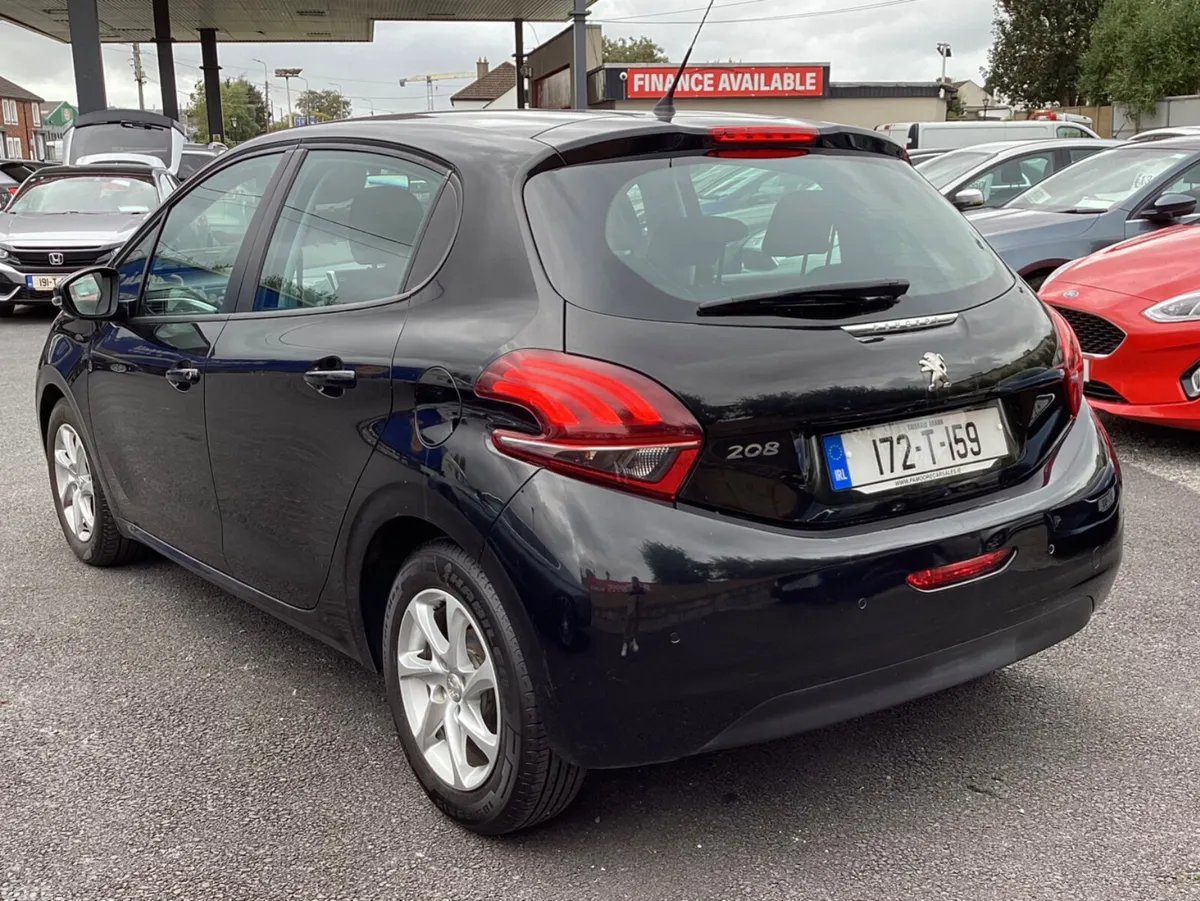 Peugeot 208 Hatchback, Diesel, 2017, Black