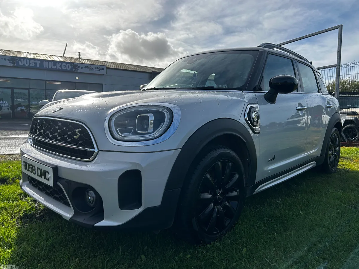 Mini Cooper SUV, Petrol Hybrid, 2021, Silver