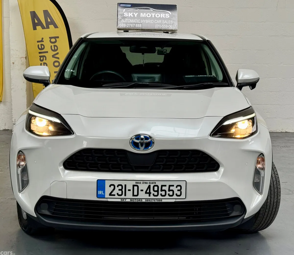 Toyota Yaris Cross Estate, Petrol Hybrid, 2023, White