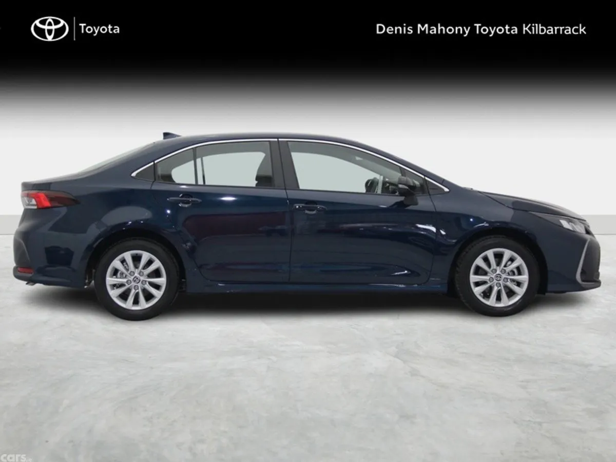 Toyota Corolla Saloon, Petrol Hybrid, 2027, 