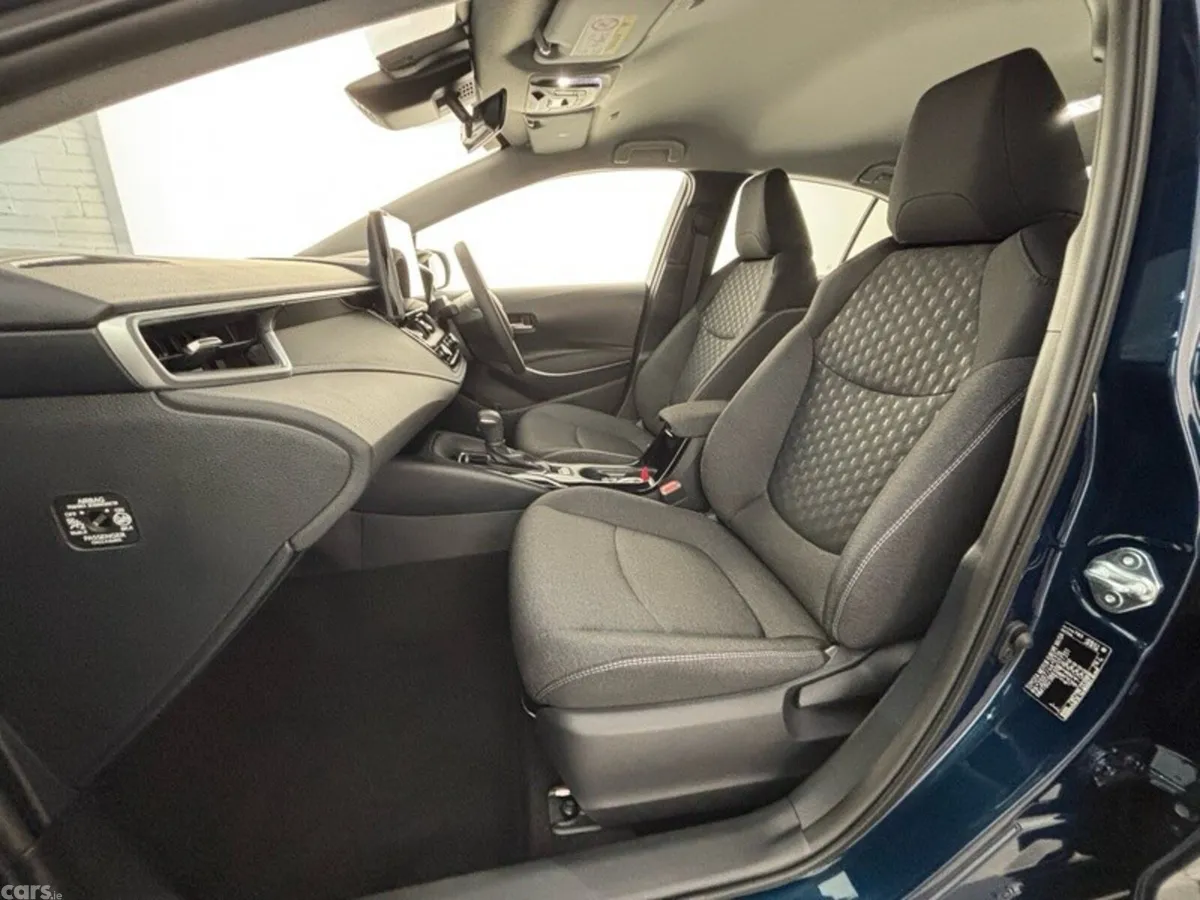 Toyota Corolla Saloon, Petrol Hybrid, 2027, 