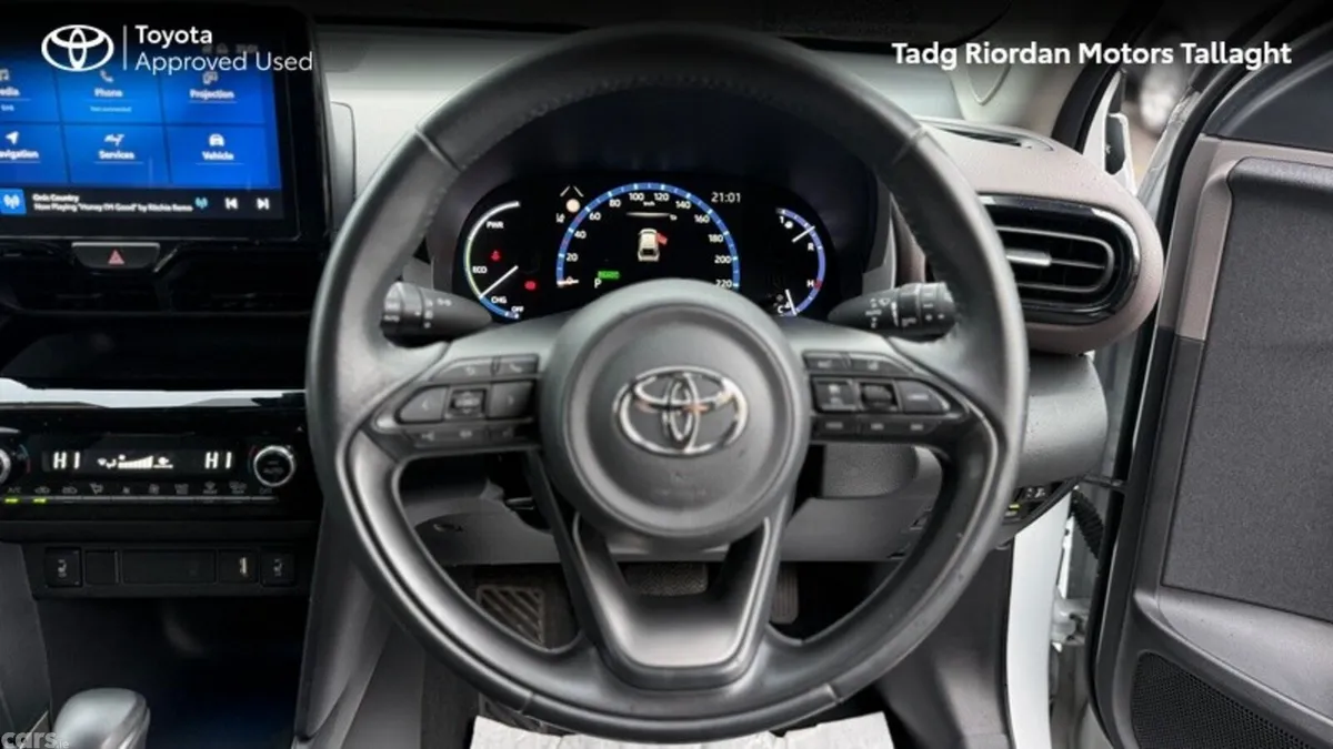 Toyota Yaris Cross Hatchback, Petrol Hybrid, 2024, White