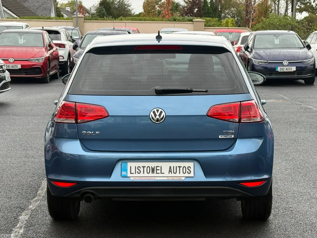 Volkswagen Golf Hatchback, Petrol, 2015, Blue