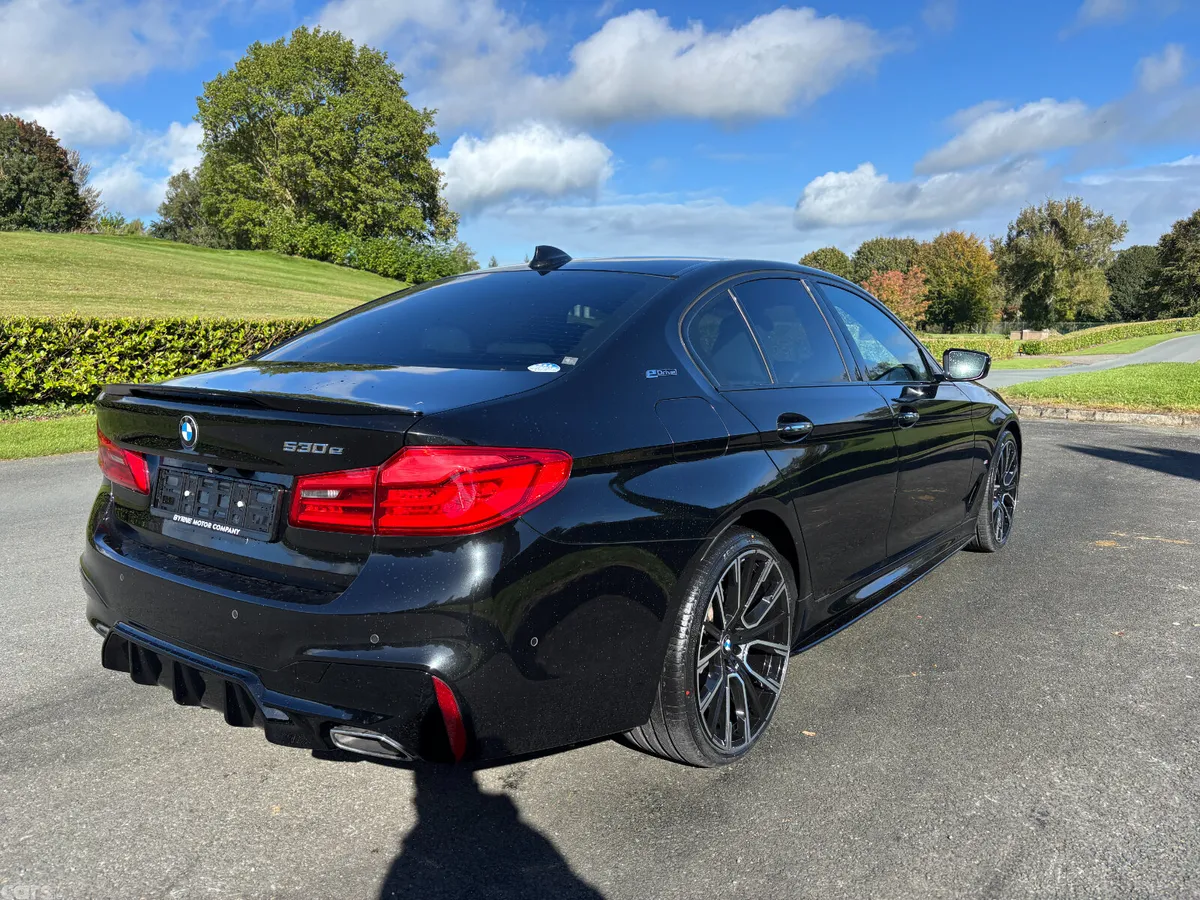 BMW 5-Series Hatchback, Petrol Hybrid, 2017, Black