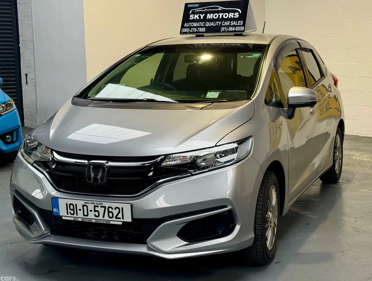 Honda Fit Hatchback, Petrol Hybrid, 2019, Silver