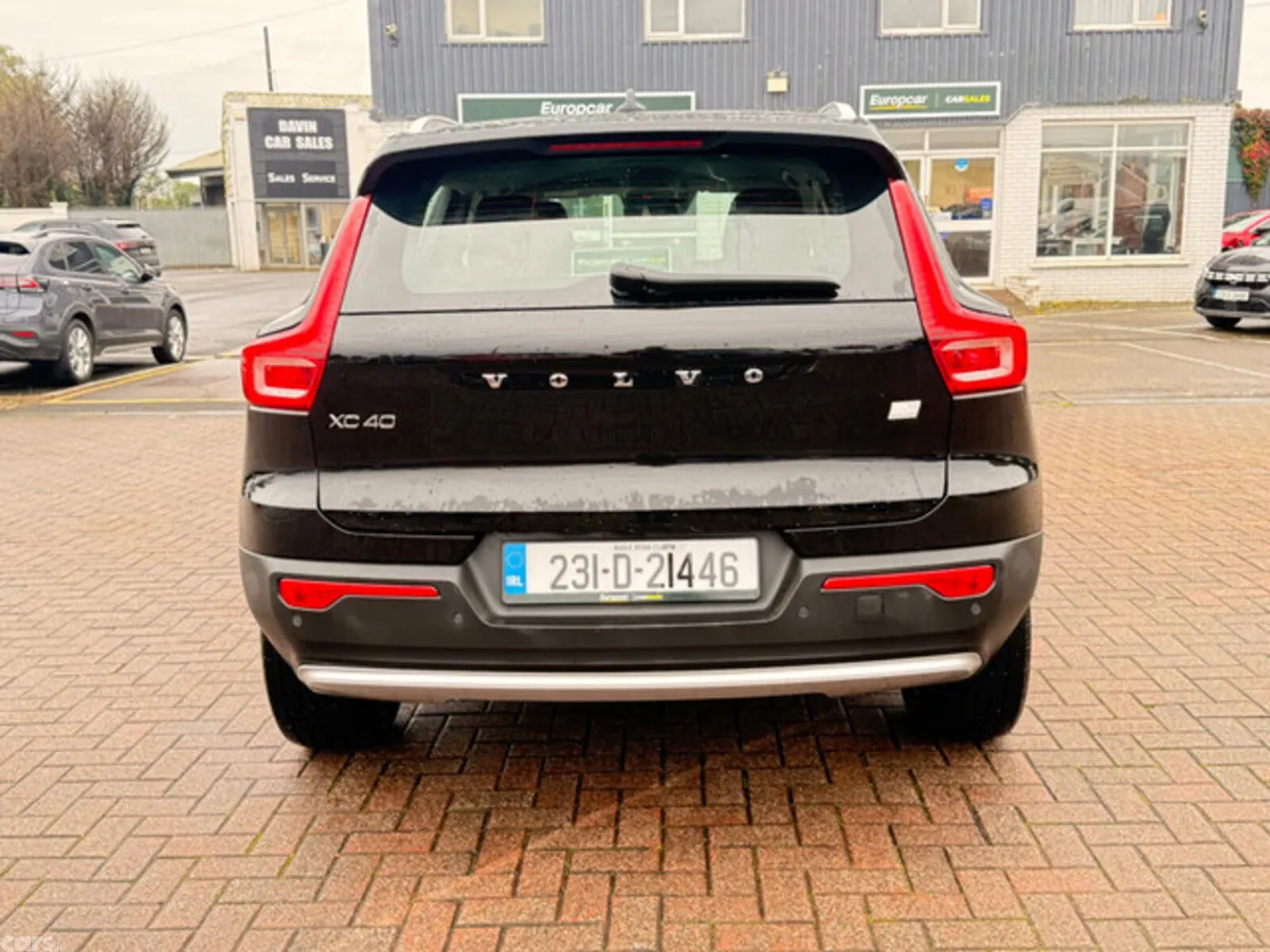 Volvo XC40 Estate, Petrol Plug-in Hybrid, 2023, Black
