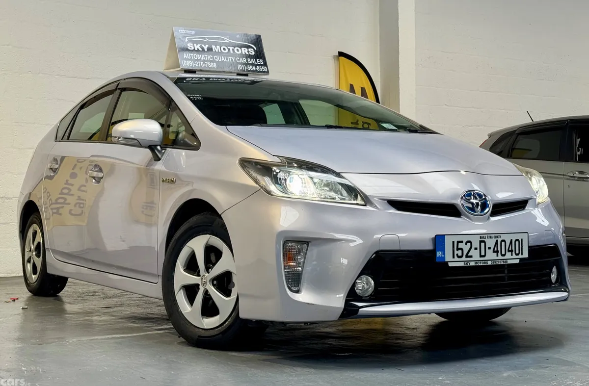 Toyota Prius Hatchback, Petrol Hybrid, 2015, Blue