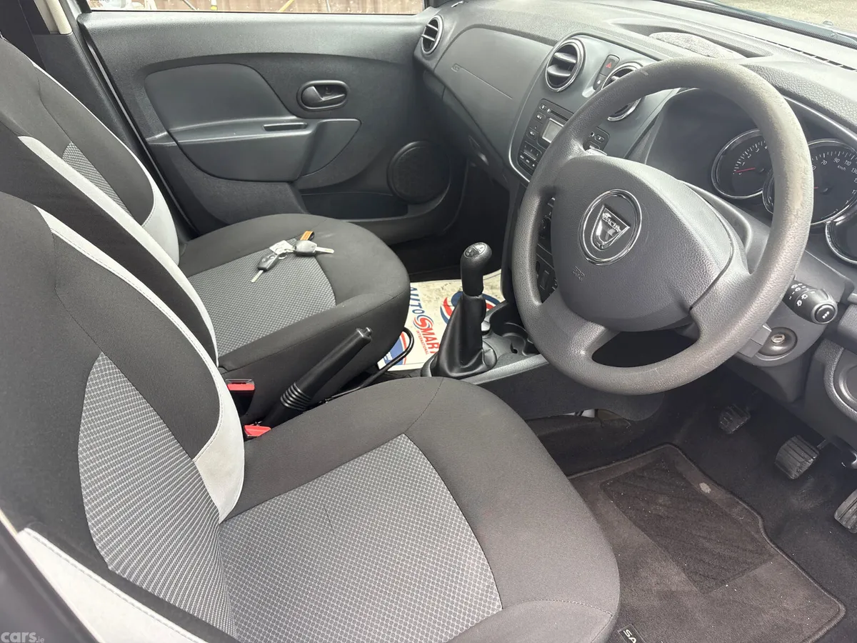 Dacia Sandero Hatchback, Petrol, 2016, Silver