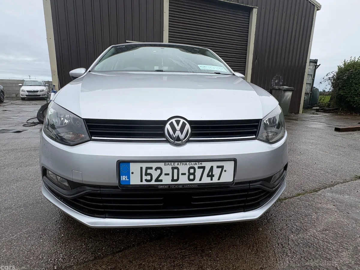 Volkswagen Polo Hatchback, Petrol, 2015, Silver
