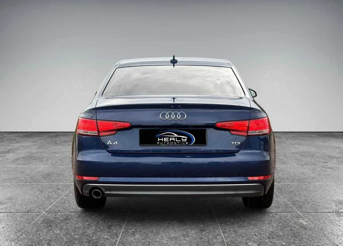 Audi A4 Saloon, Diesel, 2016, Blue