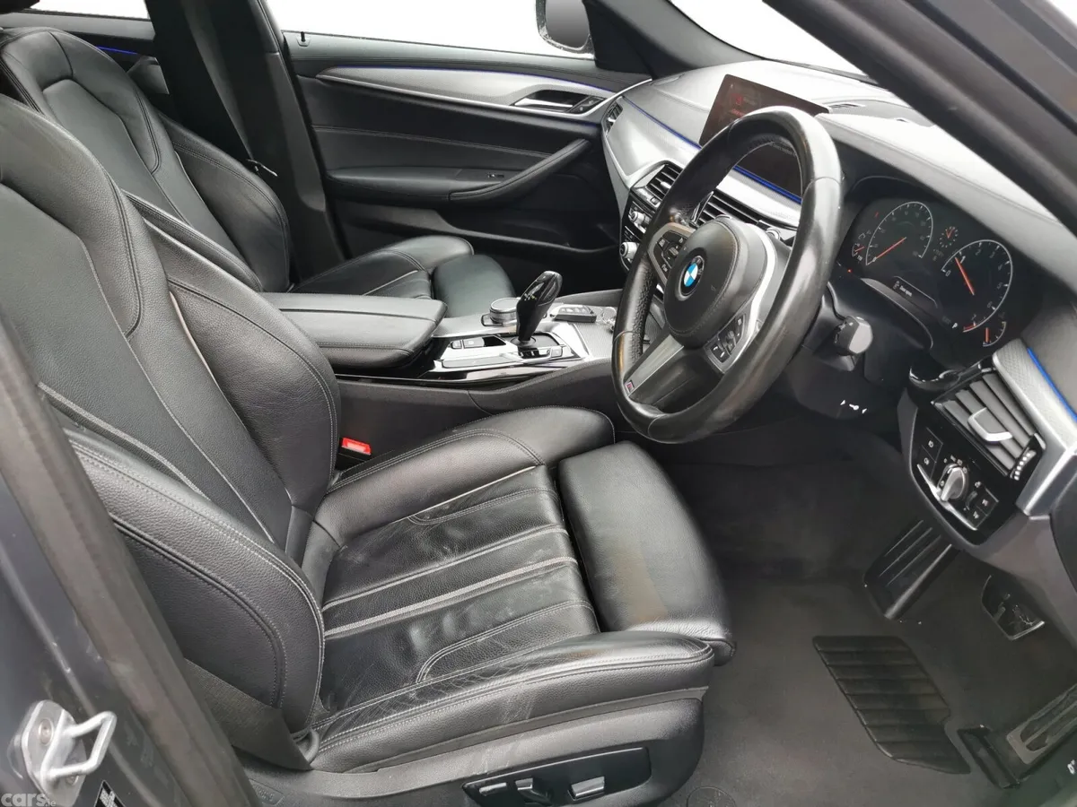 BMW 5-Series Saloon, Petrol, 2019, Blue