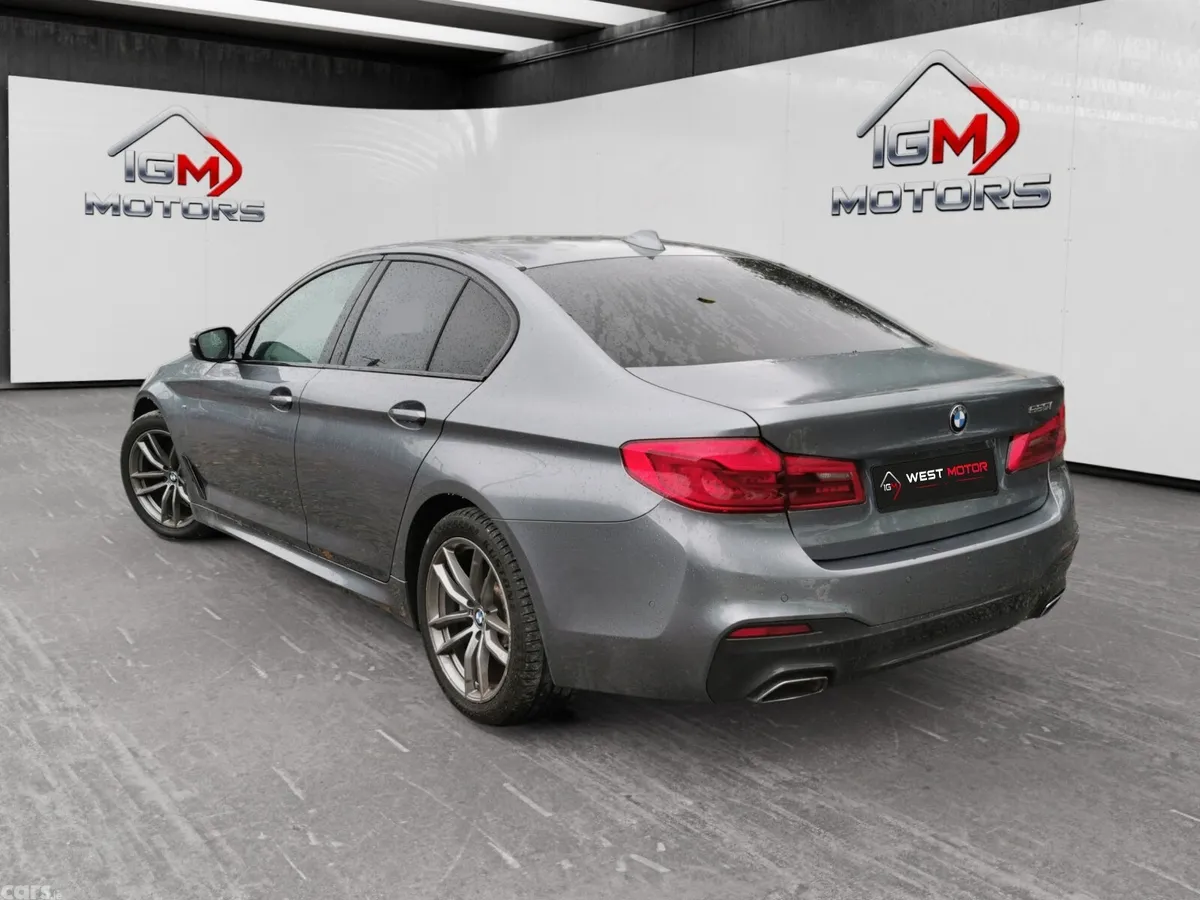 BMW 5-Series Saloon, Petrol, 2019, Blue
