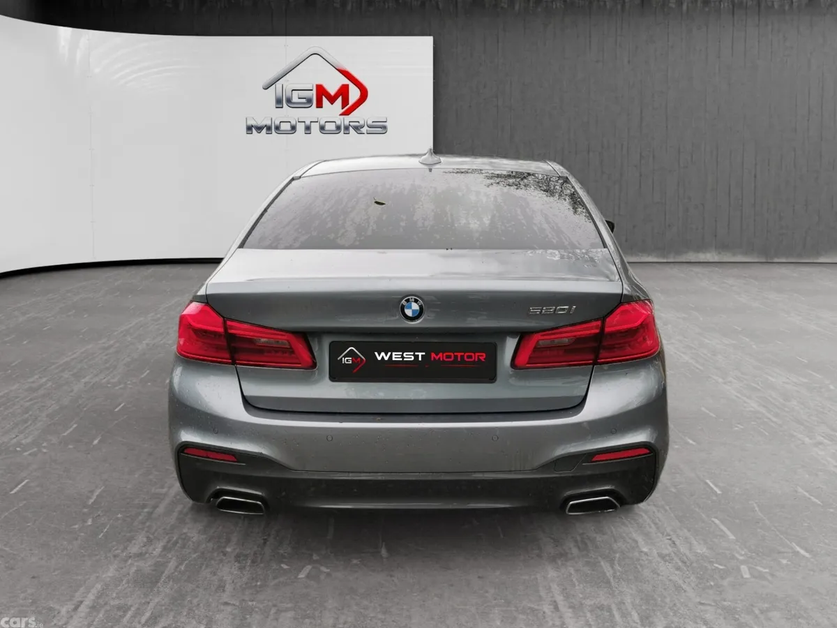 BMW 5-Series Saloon, Petrol, 2019, Blue