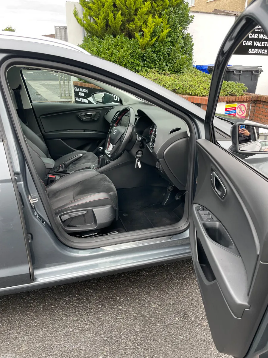 SEAT Leon Estate, Diesel, 2017, Grey
