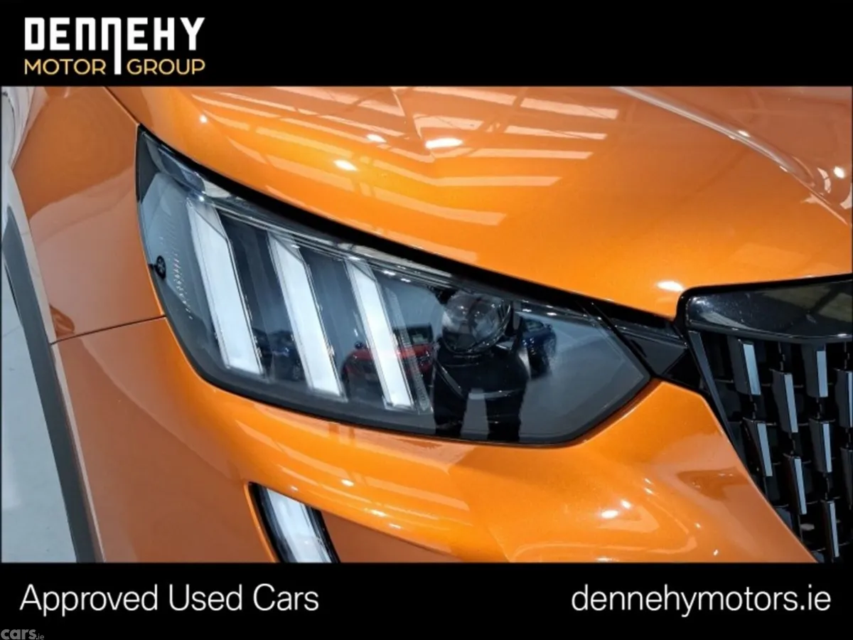Peugeot 2008 MPV, Petrol, 2022, Orange