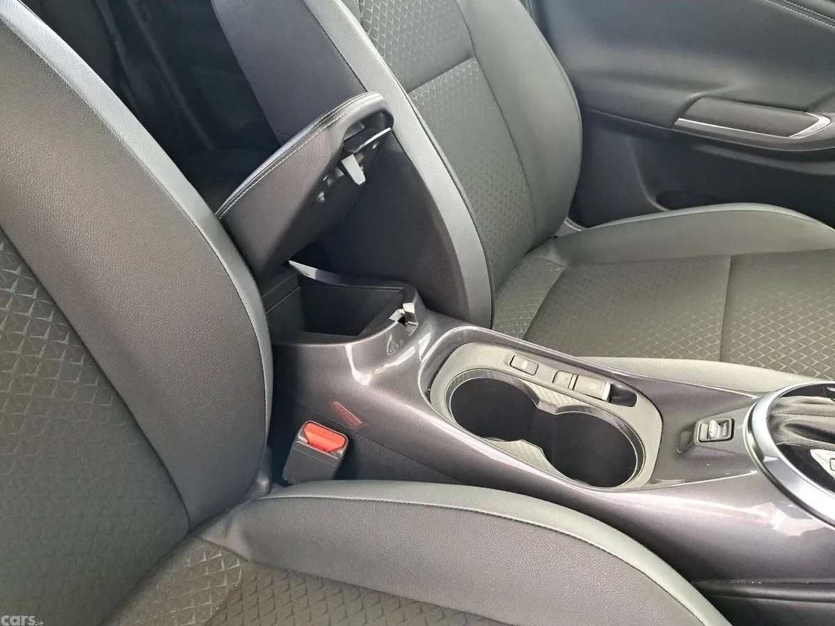 Nissan Juke SUV, Petrol, 2023, Red