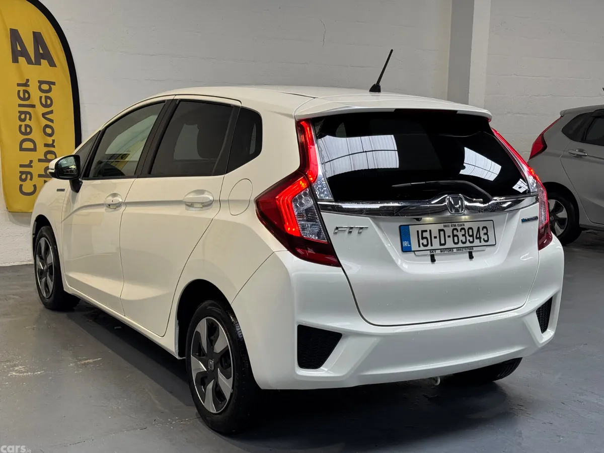 Honda Fit Hatchback, Petrol Hybrid, 2015, White