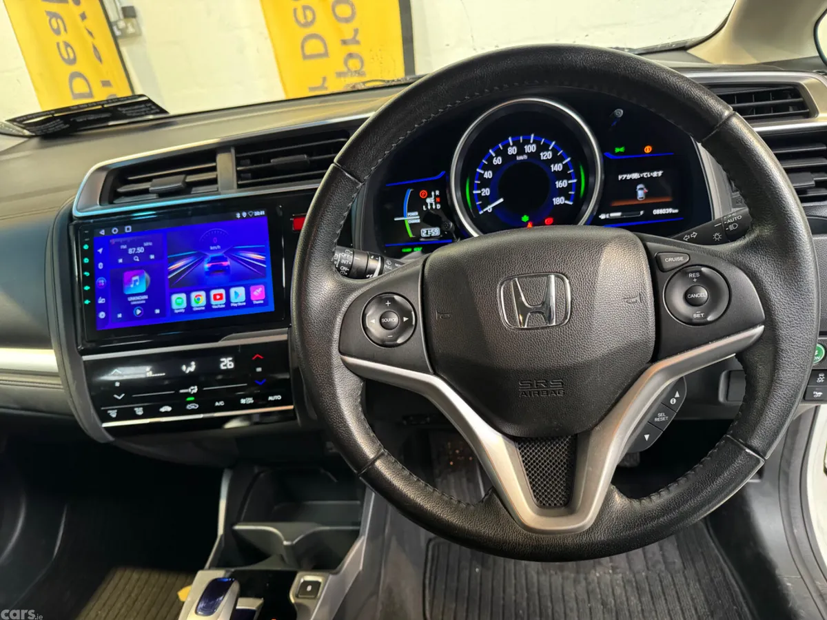 Honda Fit Hatchback, Petrol Hybrid, 2015, White