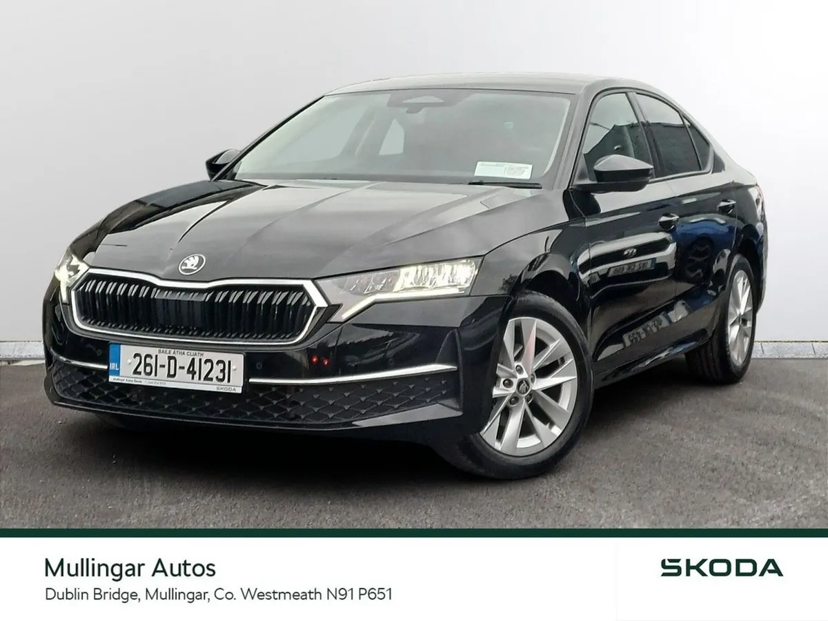Skoda Octavia Saloon, Petrol, 2026, Black