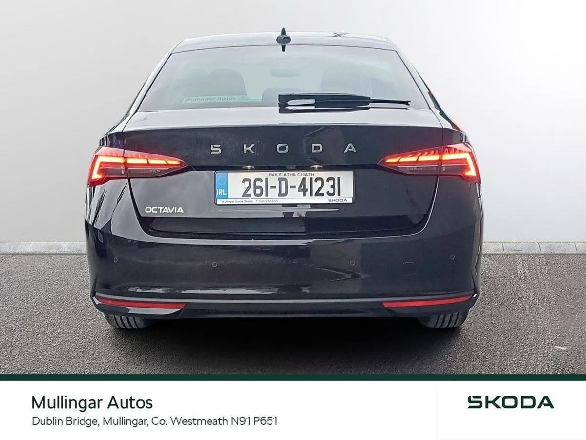 Skoda Octavia Saloon, Petrol, 2026, Black