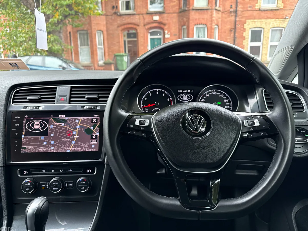Volkswagen Golf Estate, Petrol, 2018, Blue