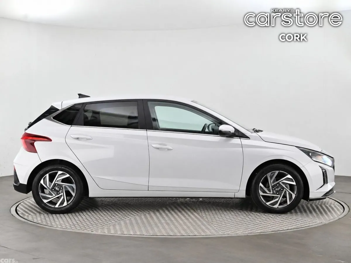 Hyundai i20 Hatchback, Petrol, 2024, Grey