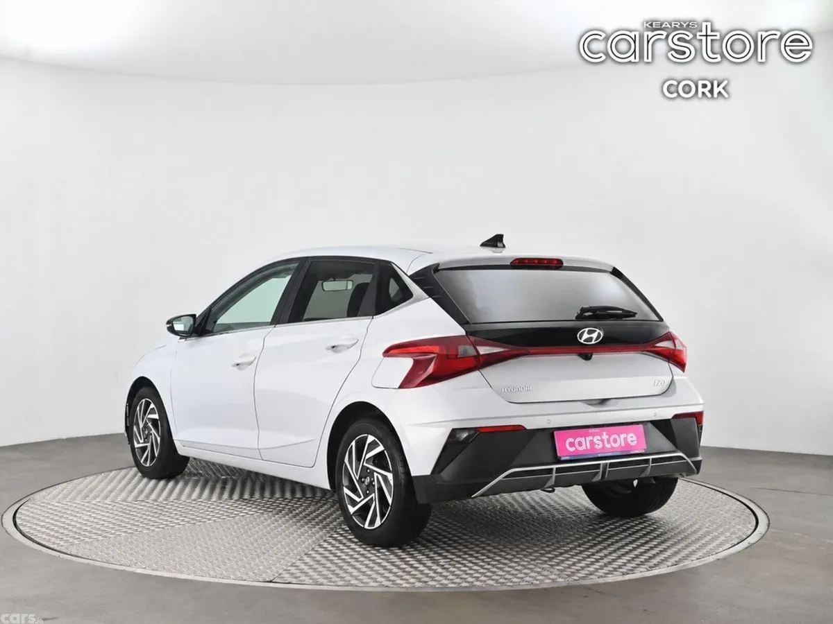 Hyundai i20 Hatchback, Petrol, 2024, Grey