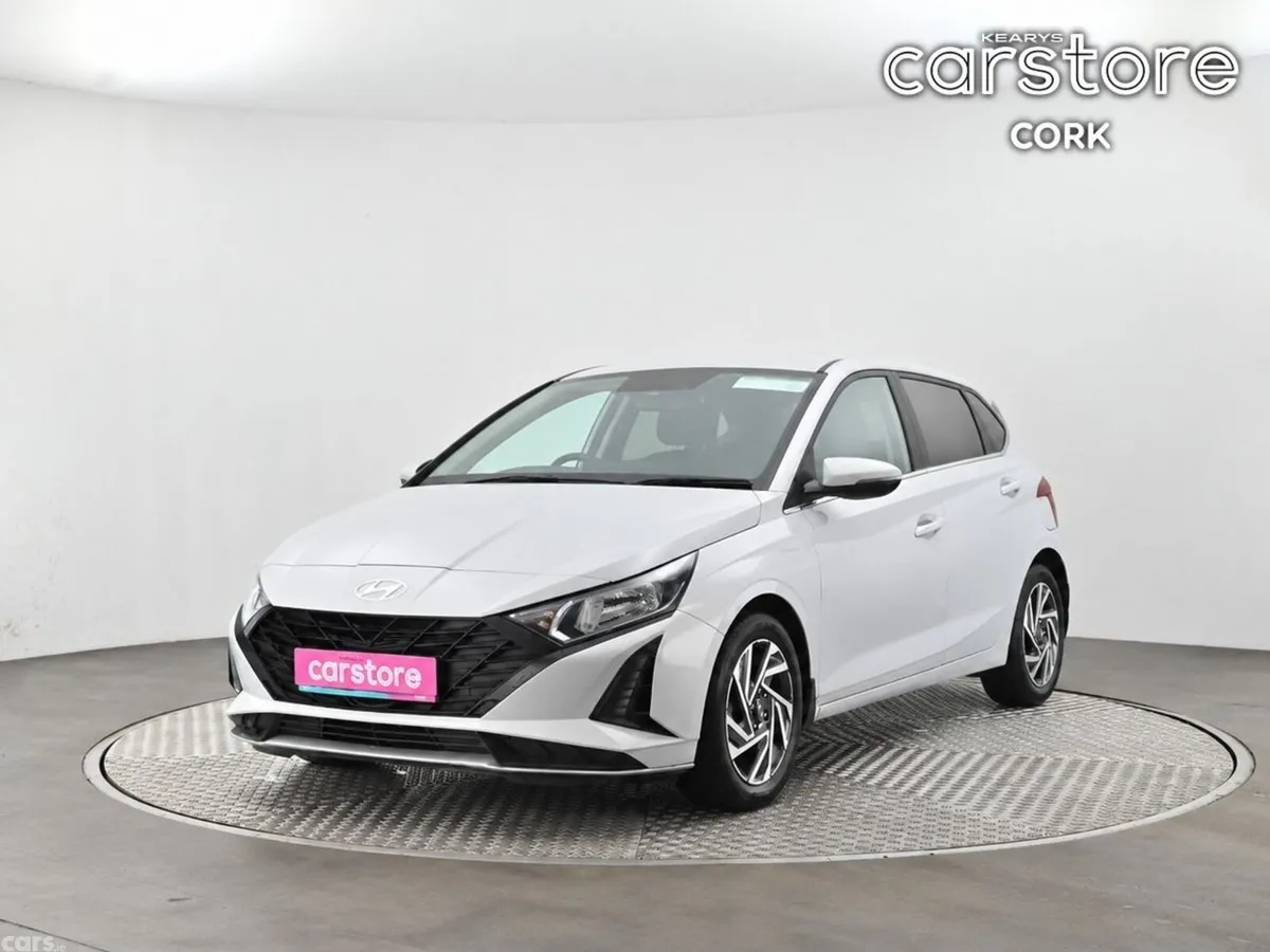 Hyundai i20 Hatchback, Petrol, 2024, Grey