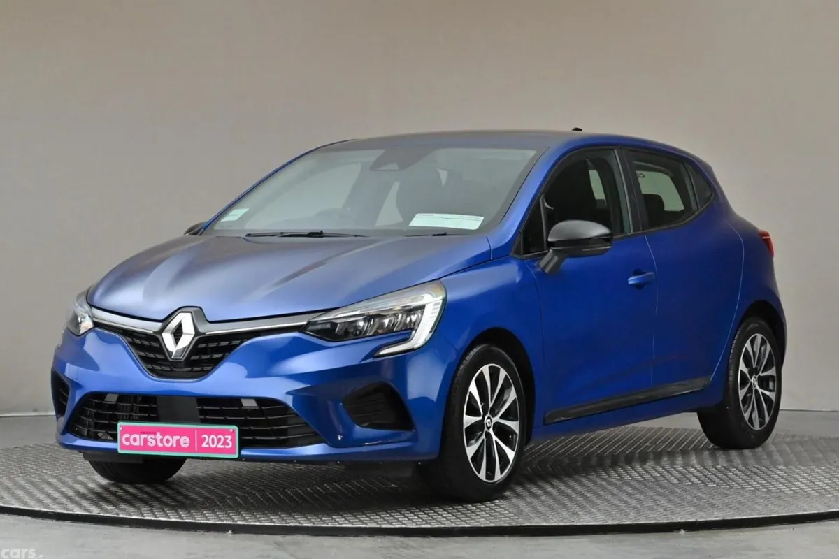 Renault Clio Hatchback, Petrol, 2023, Blue