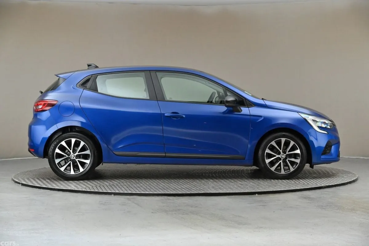 Renault Clio Hatchback, Petrol, 2023, Blue