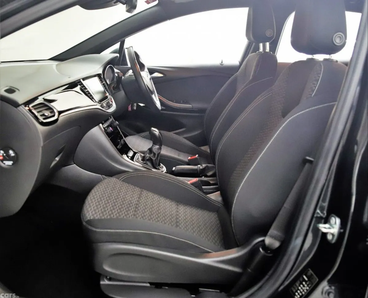 Opel Astra Hatchback, Diesel, 2017, Black