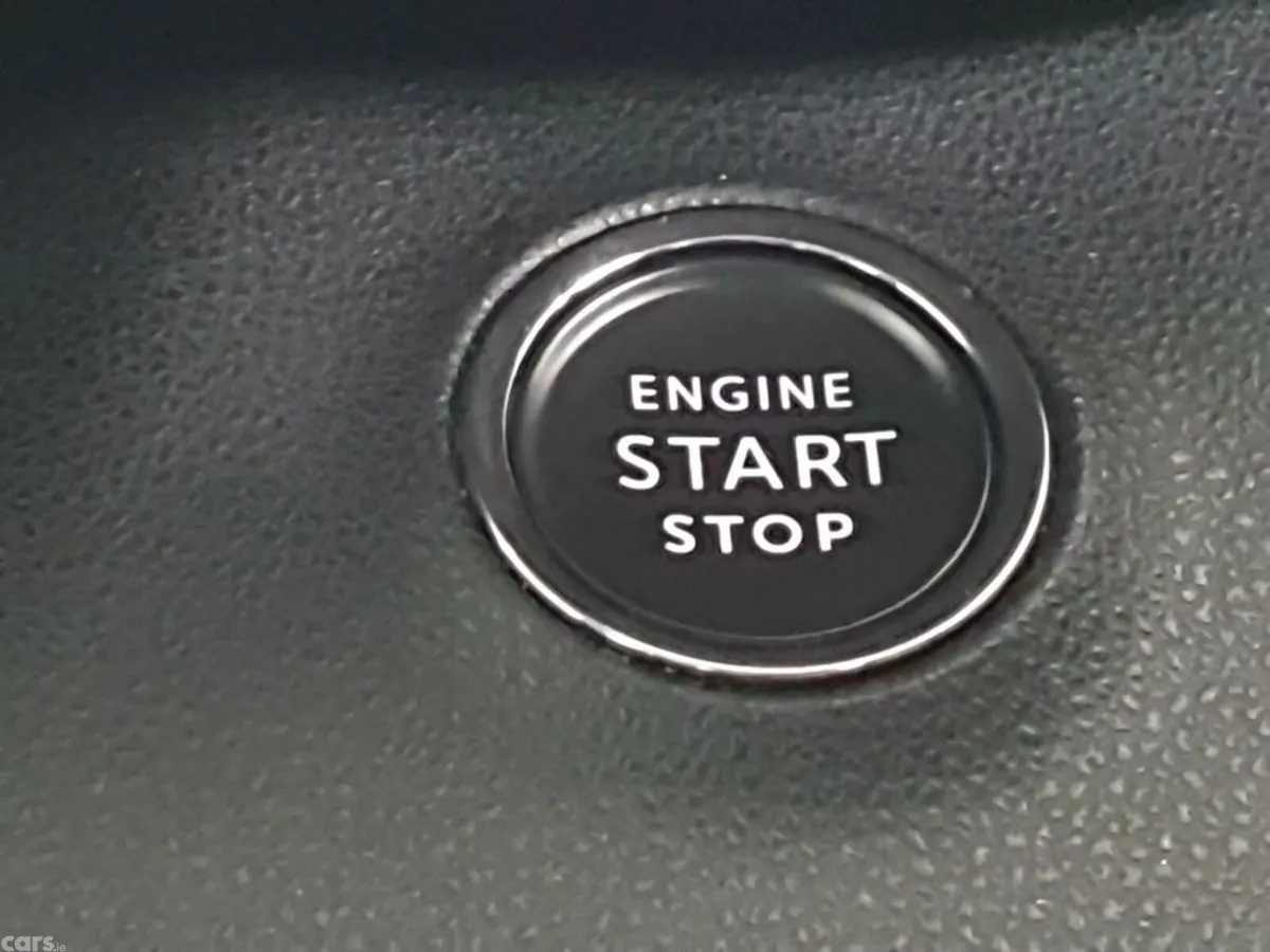 Jeep Avenger SUV, Electric, 2025, Grey