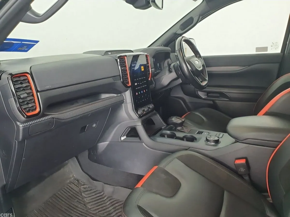 Ford Ranger MPV, Diesel, 2025, Black