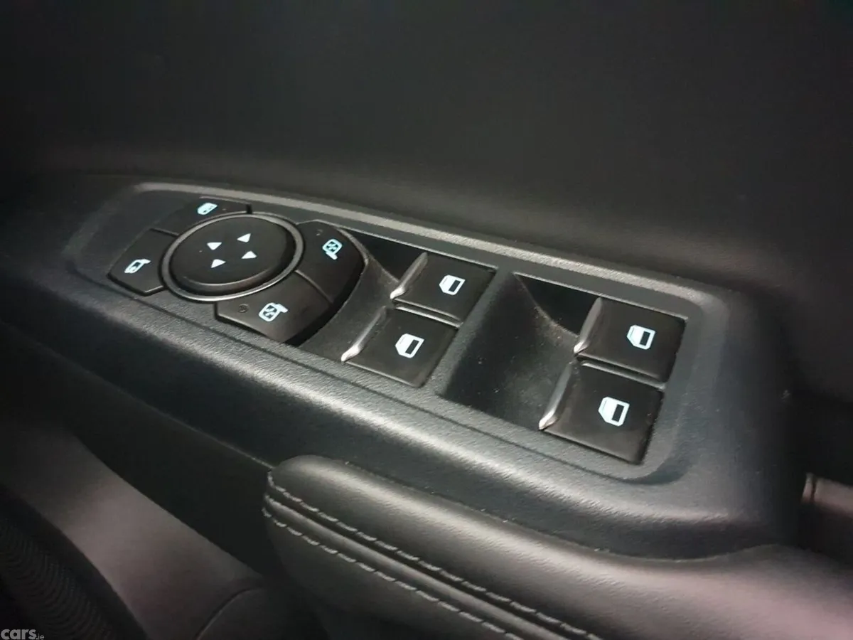 Ford Ranger MPV, Diesel, 2025, Black
