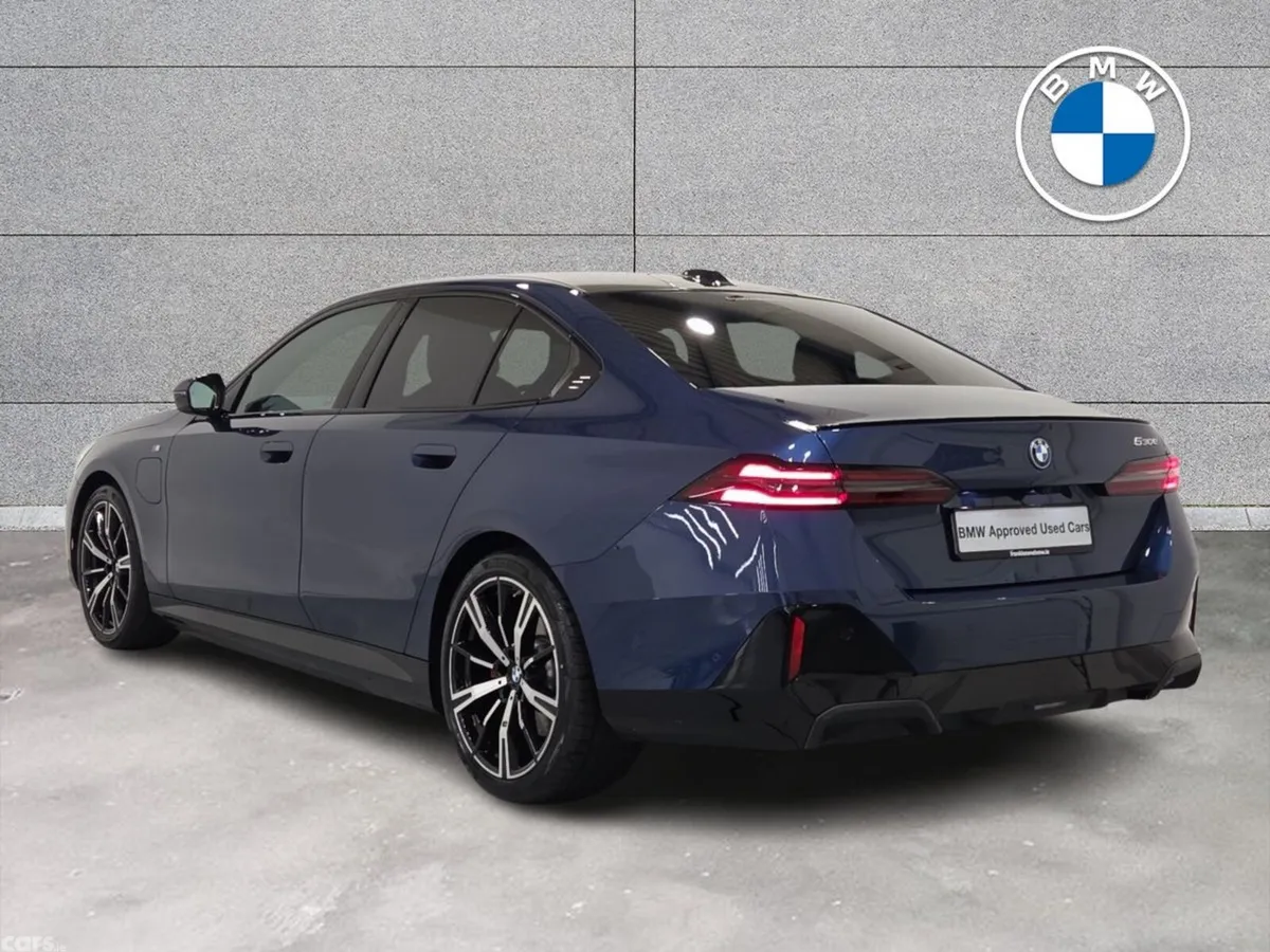 BMW 5-Series Saloon, Petrol Plug-in Hybrid, 2025, Blue