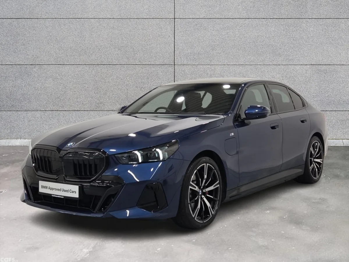 BMW 5-Series Saloon, Petrol Plug-in Hybrid, 2025, Blue
