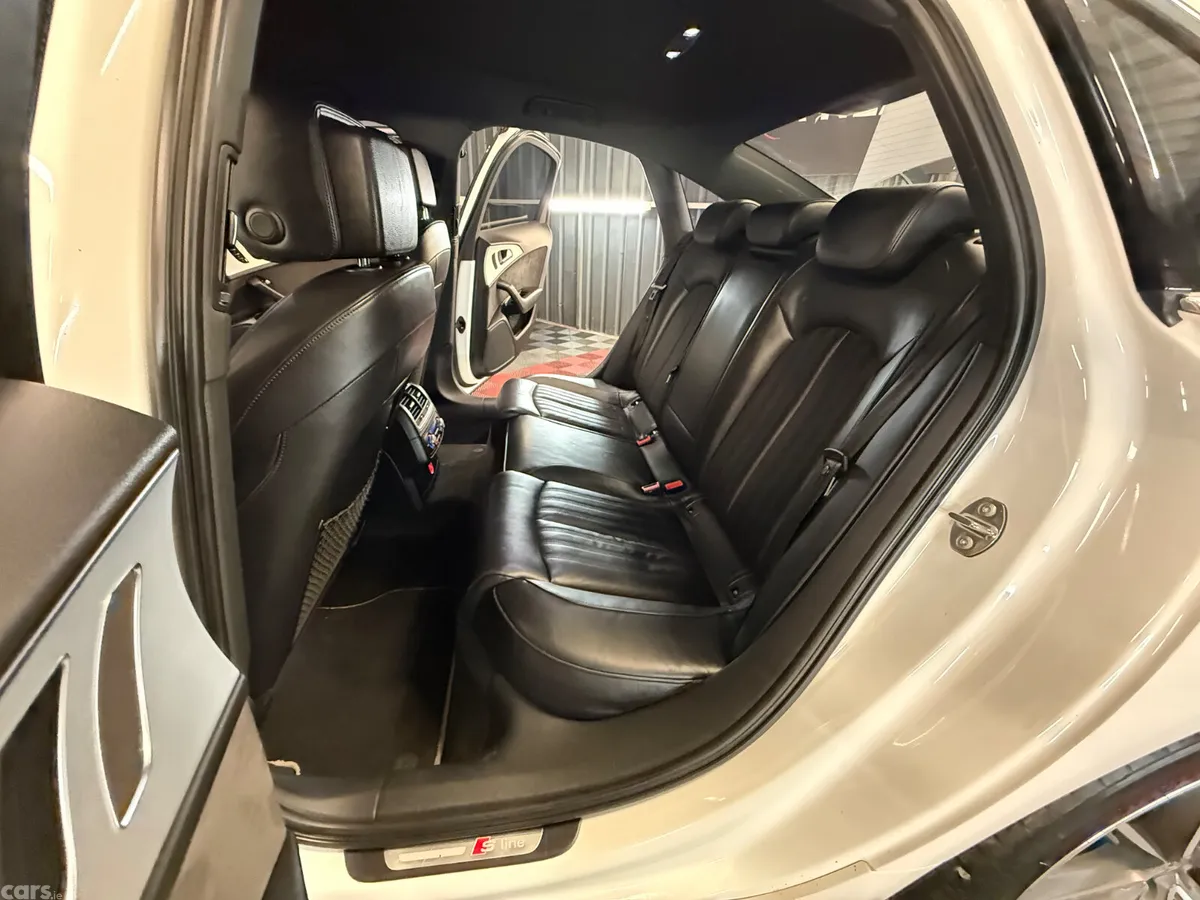 Audi A6 Saloon, Diesel, 2017, White