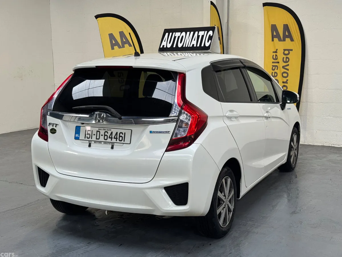 Honda Fit Hatchback, Petrol Hybrid, 2015, White
