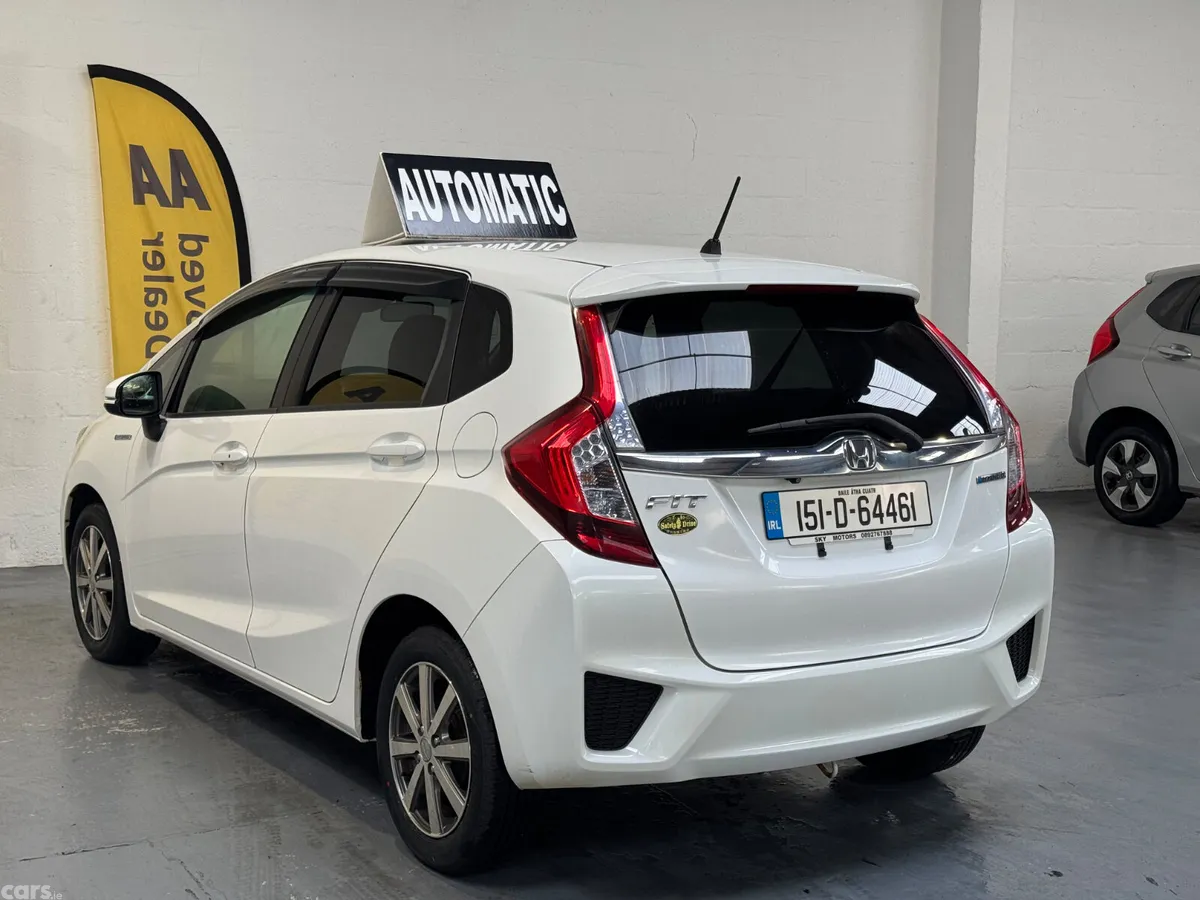 Honda Fit Hatchback, Petrol Hybrid, 2015, White