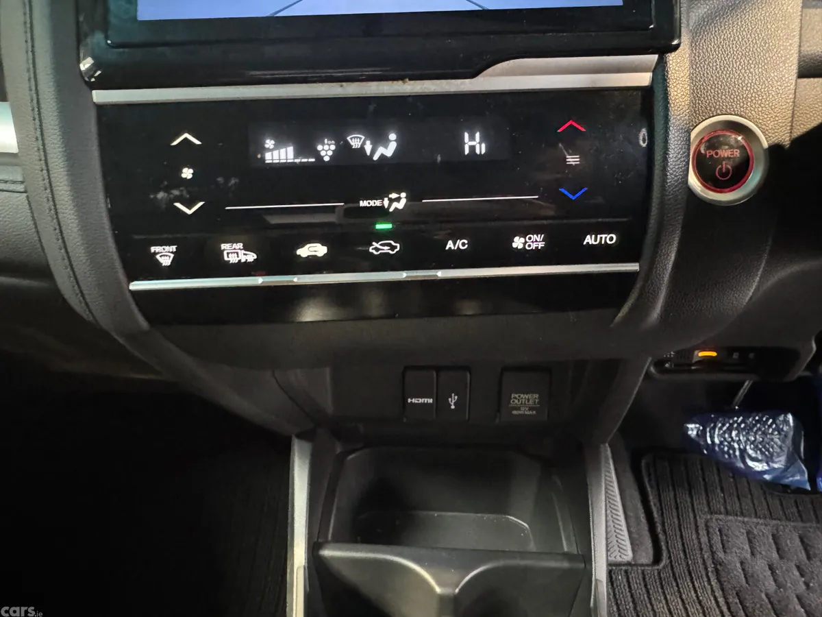 Honda Fit Hatchback, Petrol Hybrid, 2015, White