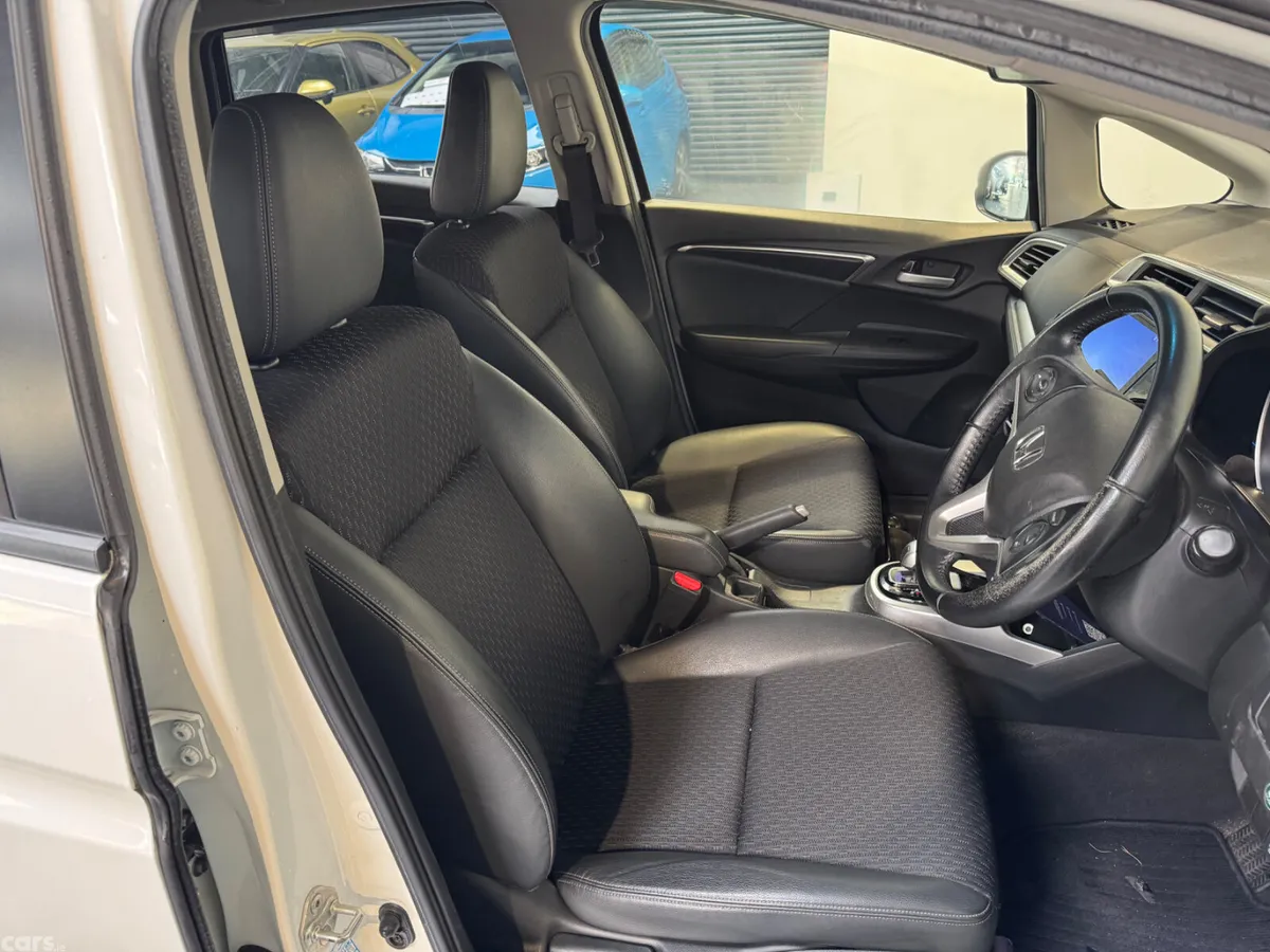 Honda Fit Hatchback, Petrol Hybrid, 2015, White