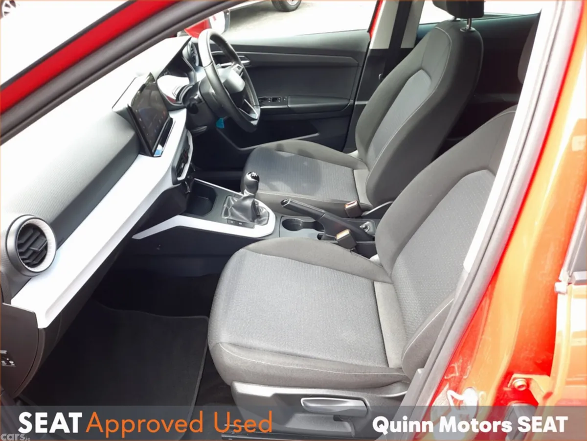 SEAT Arona Hatchback, Petrol, 2023, Red