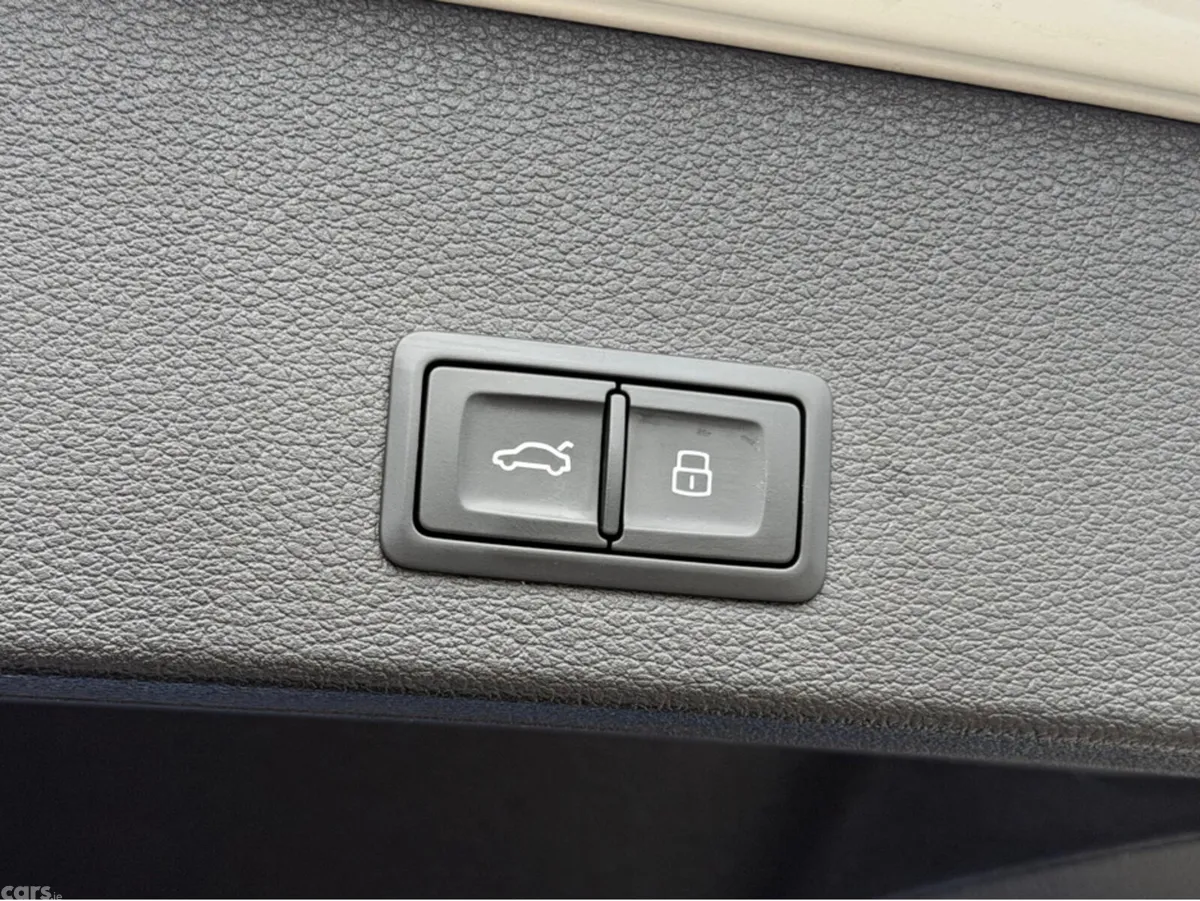 Audi Q2 Hatchback, Petrol, 2019, White